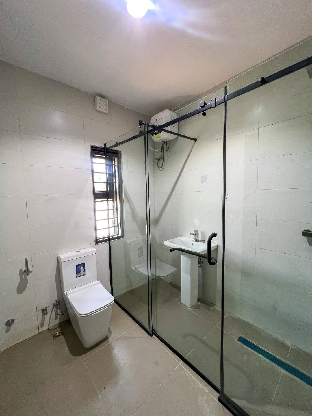 07e518db-8f15-46c0-9523-d60d9dcdfbae 2